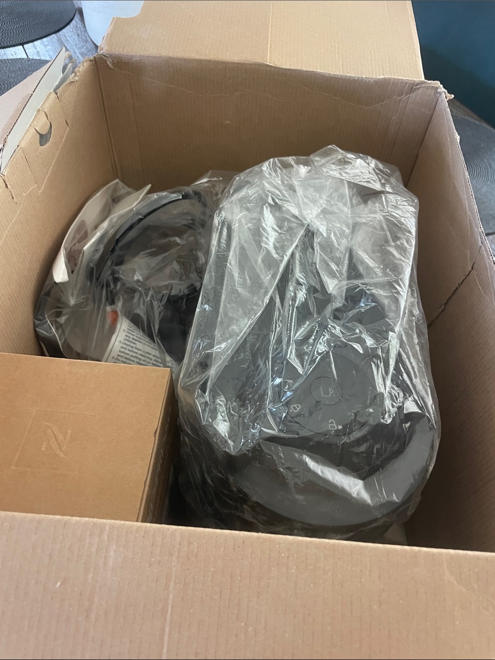 Nespresso vertuo pop + & aeroccino 3 deLonghi compact coffee machine new in box - Picture 11 of 12
